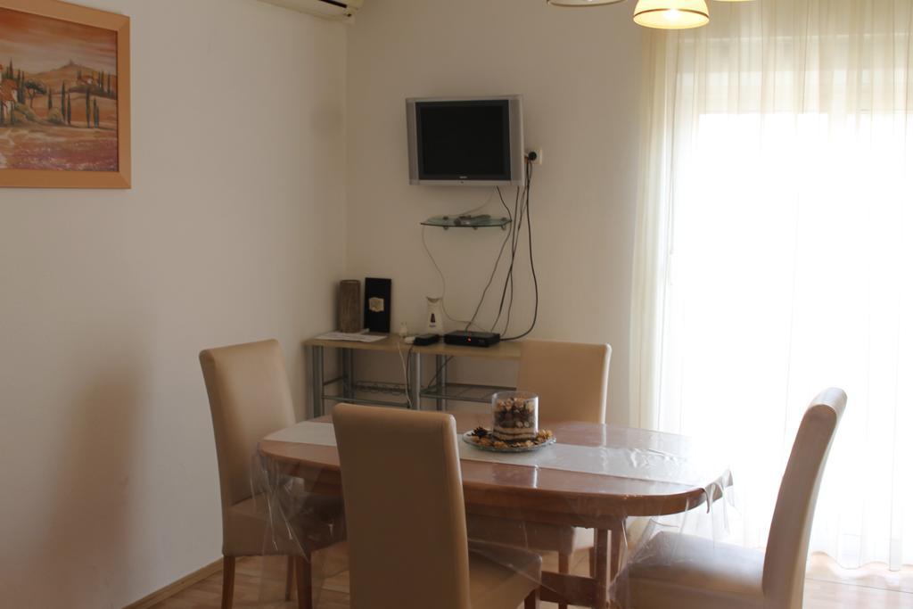 Apartments Roko Kolinda Bibinje Exterior foto