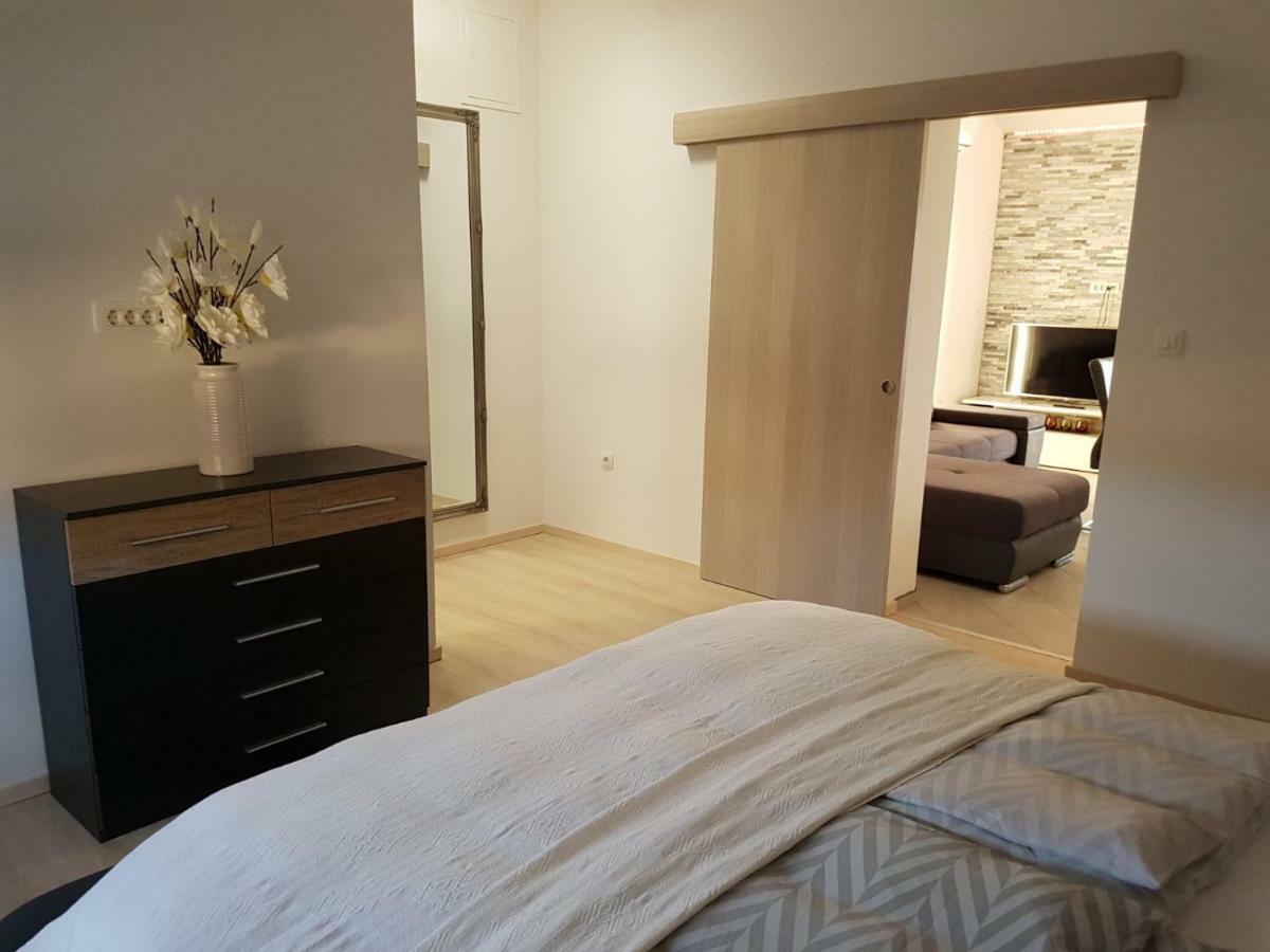 Apartments Roko Kolinda Bibinje Exterior foto