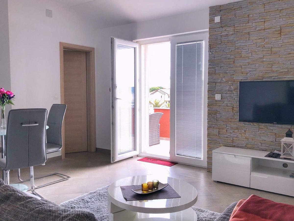 Apartments Roko Kolinda Bibinje Exterior foto